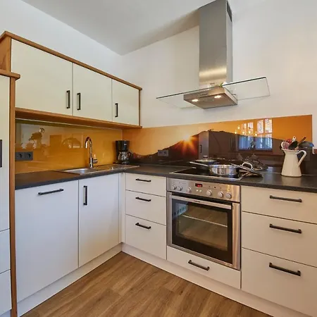 Hochwart Mit Eigenem Eingang Apartment *