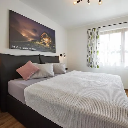 Apartment Hochwart Mit Eigenem Eingang