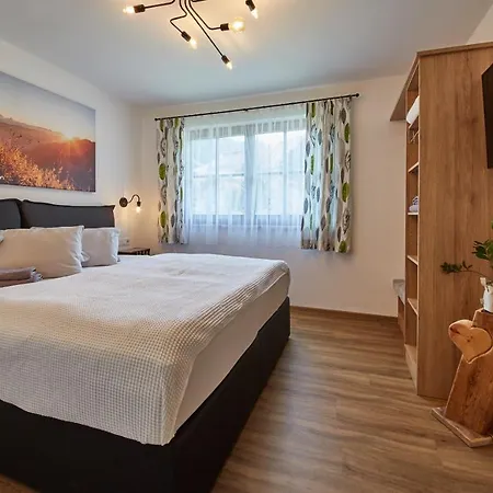 Hochwart Mit Eigenem Eingang Saalbach