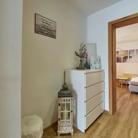 Apartment Hochwart Mit Eigenem Eingang *