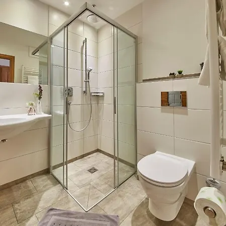 Hochwart Mit Eigenem Eingang Apartment *
